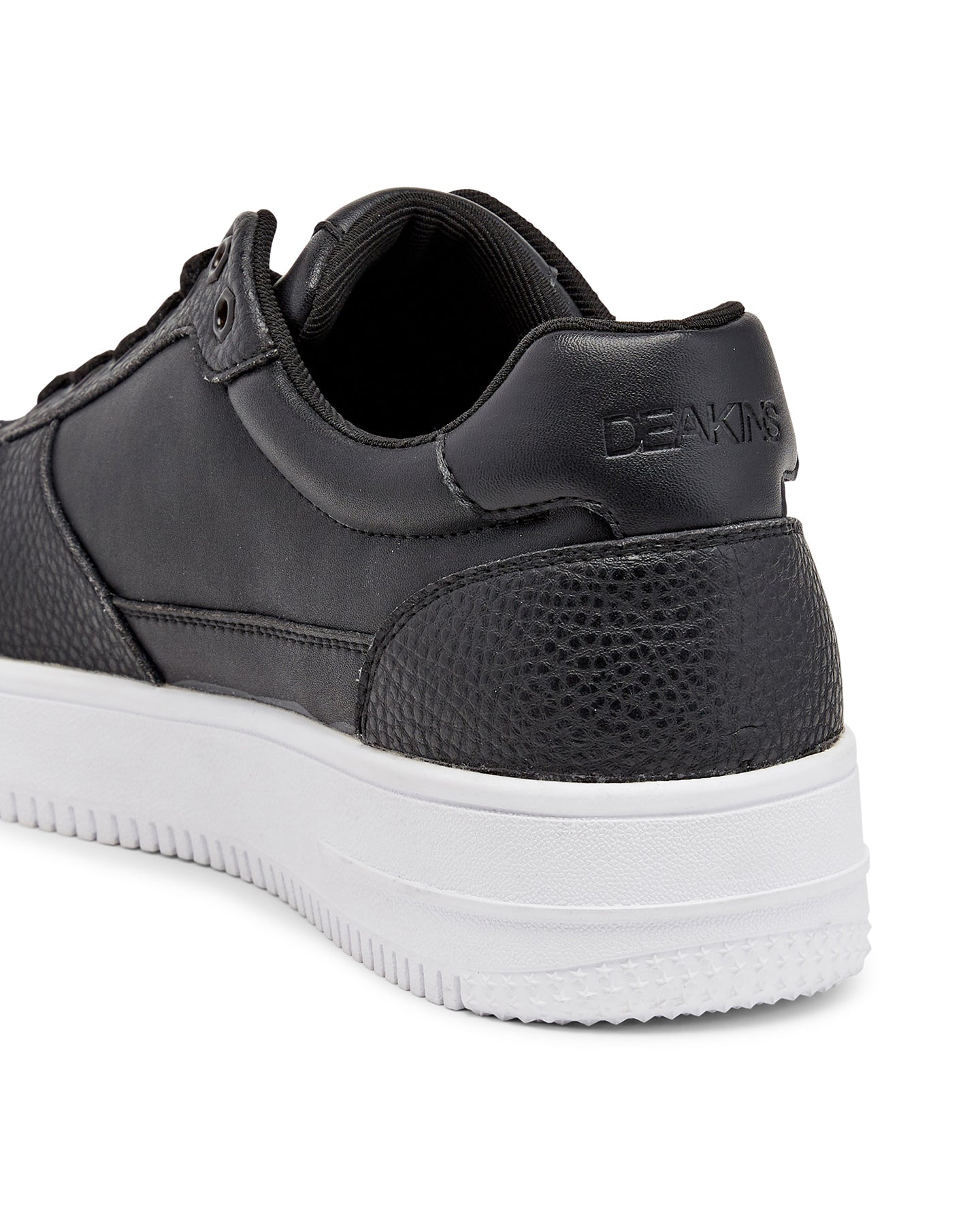 Maveric Black/White