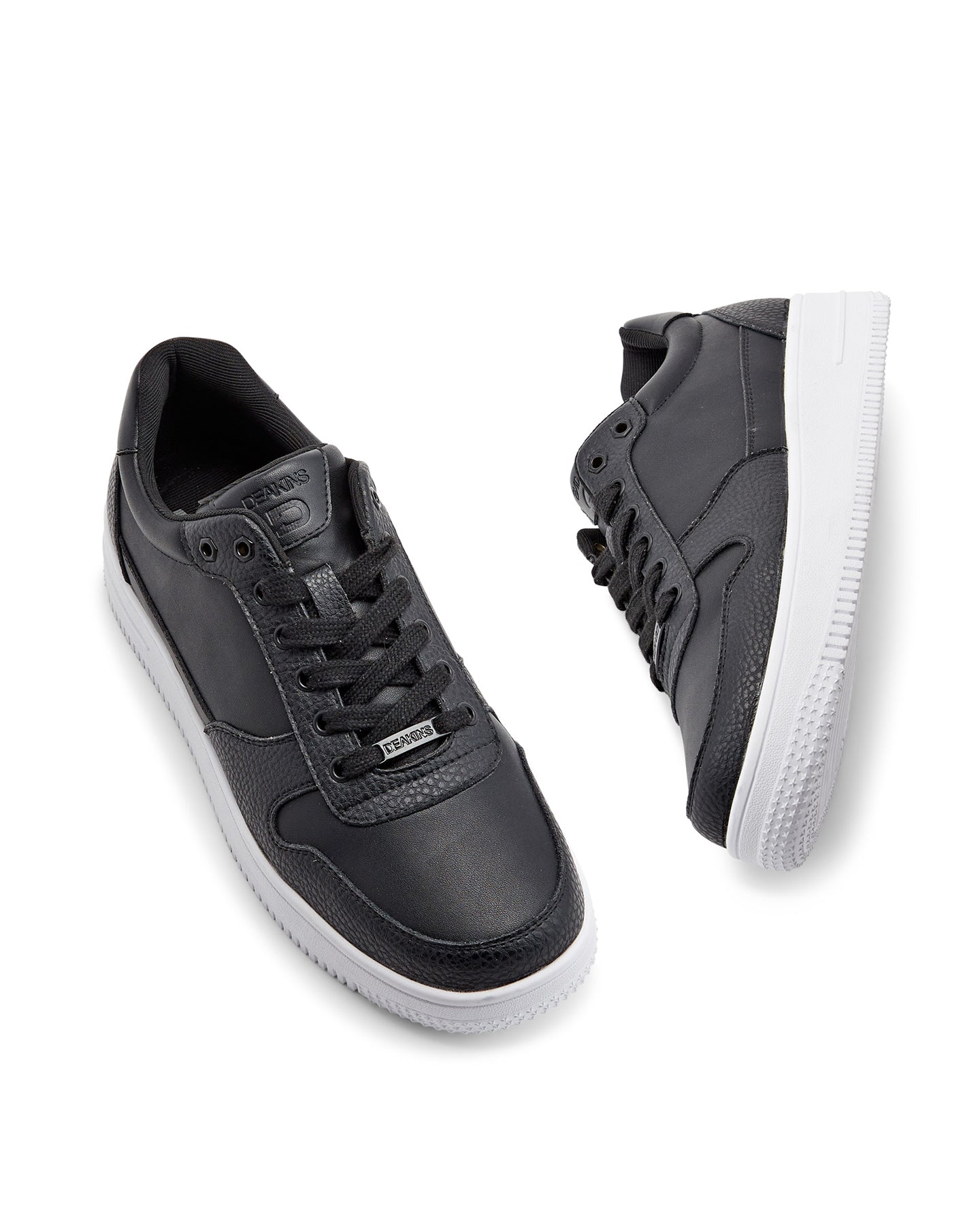 Maveric Black/White