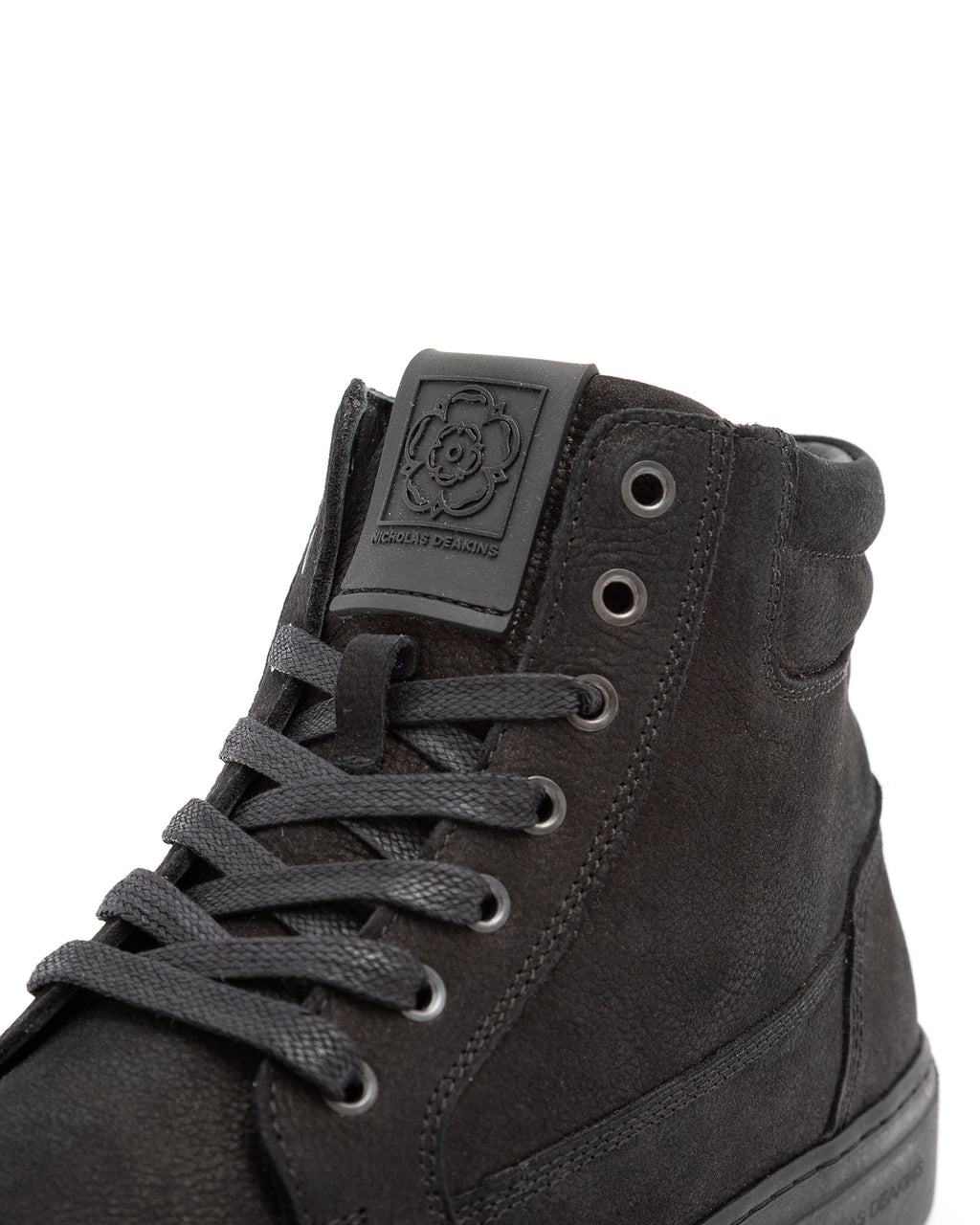 Saks Black